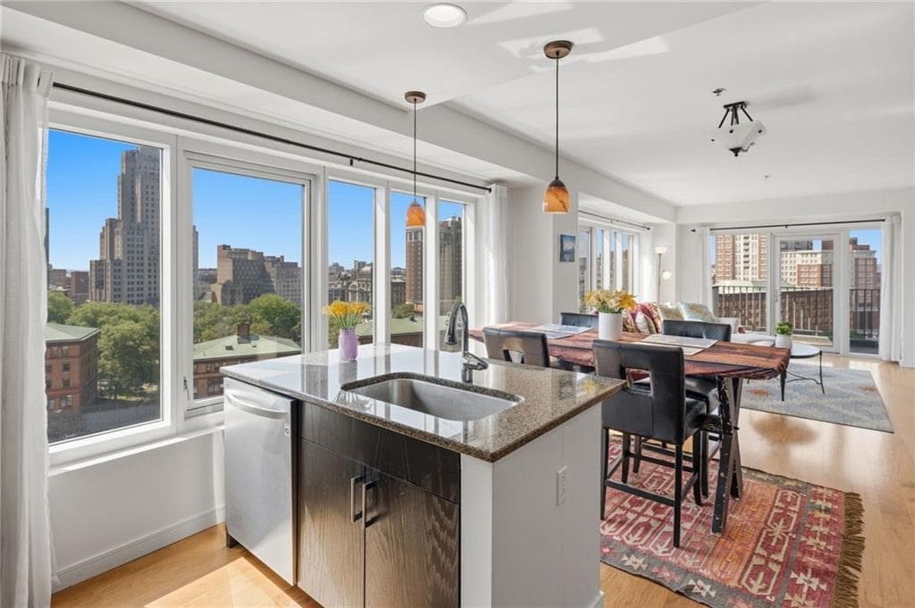 Condominium at Providence, photo 7 of 24