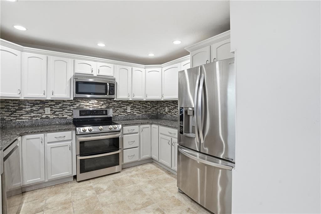 Condominium at 1 Tupperware Drive UNIT 316, North Smithfield, photo 10 of 19