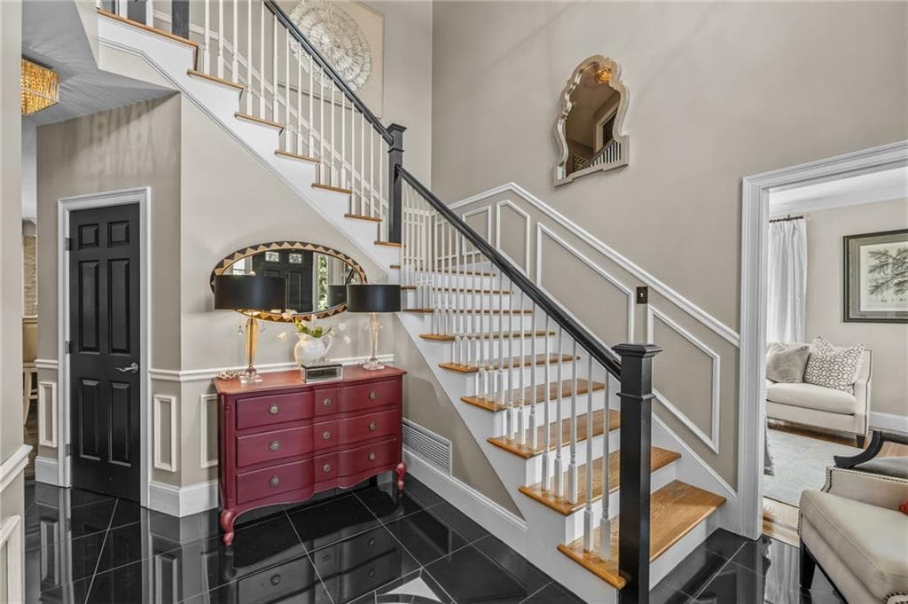 470 Sylvan Court photo 6