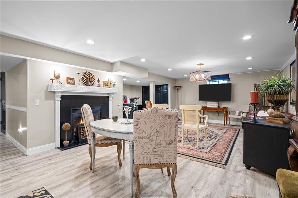 470 Sylvan Court photo 38