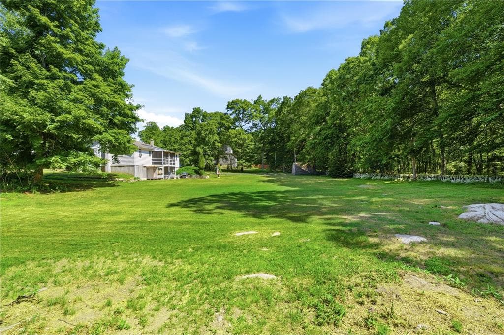 42 Charles Avenue photo 32