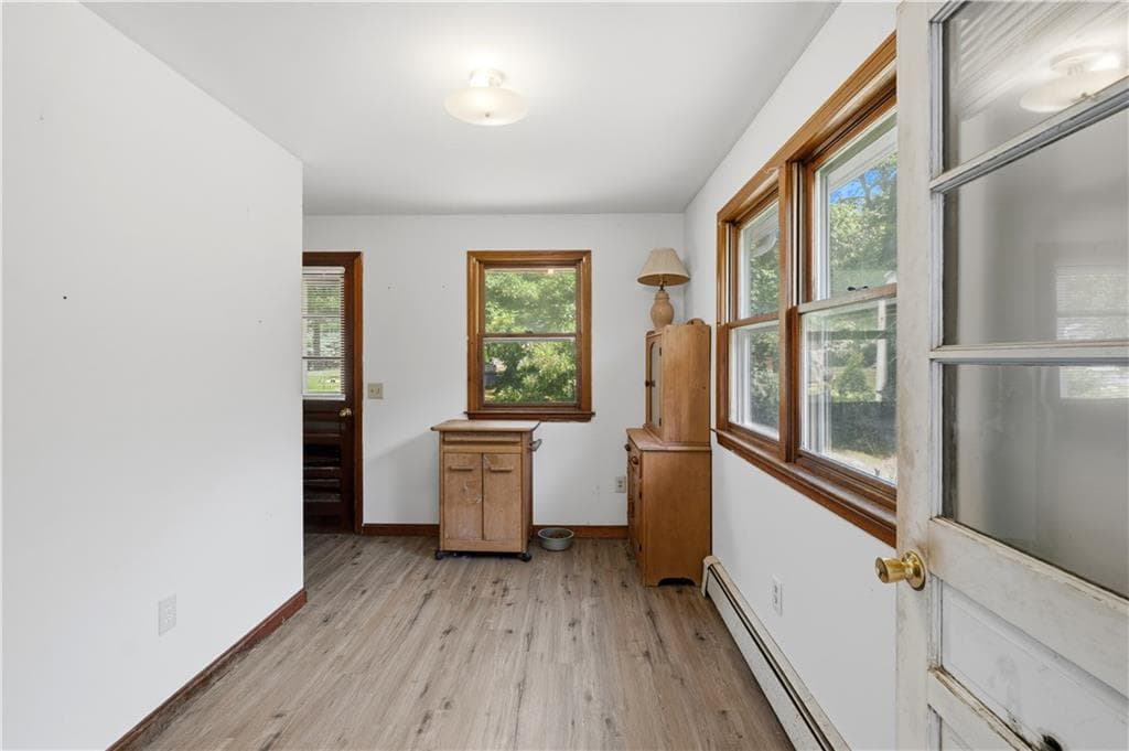 42 Charles Avenue photo 15