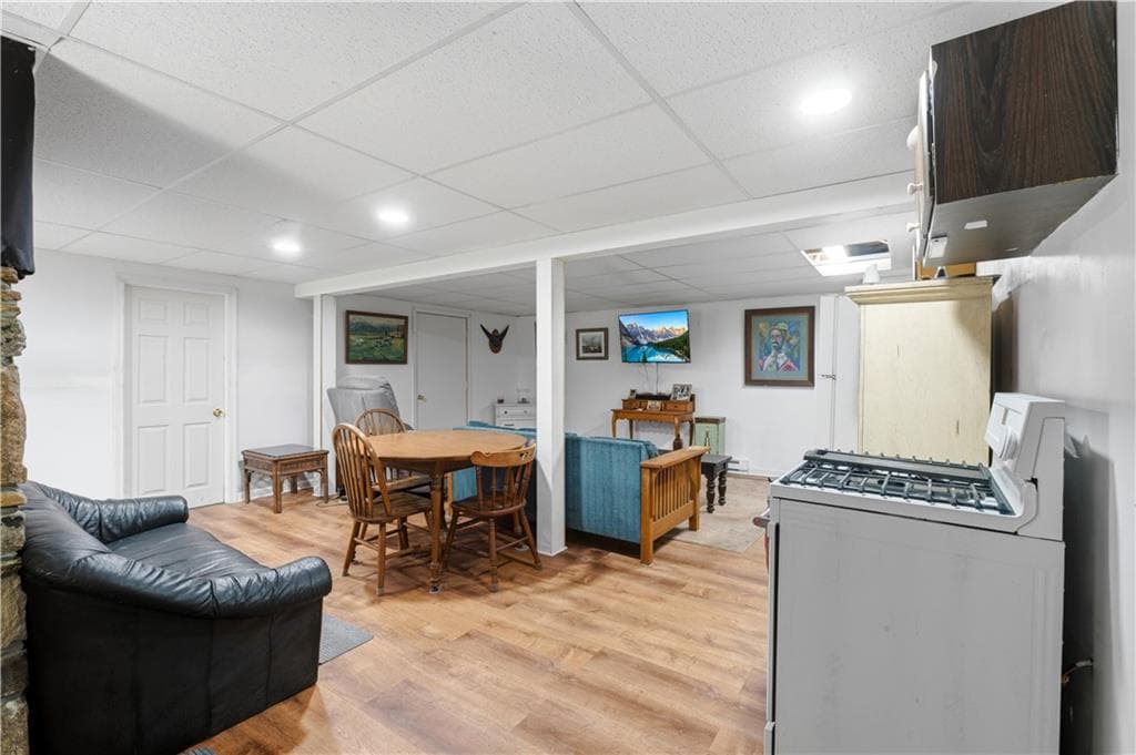 42 Charles Avenue photo 25