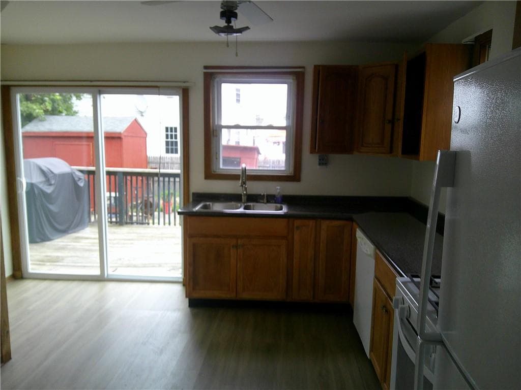38 Littlefield Street photo 6