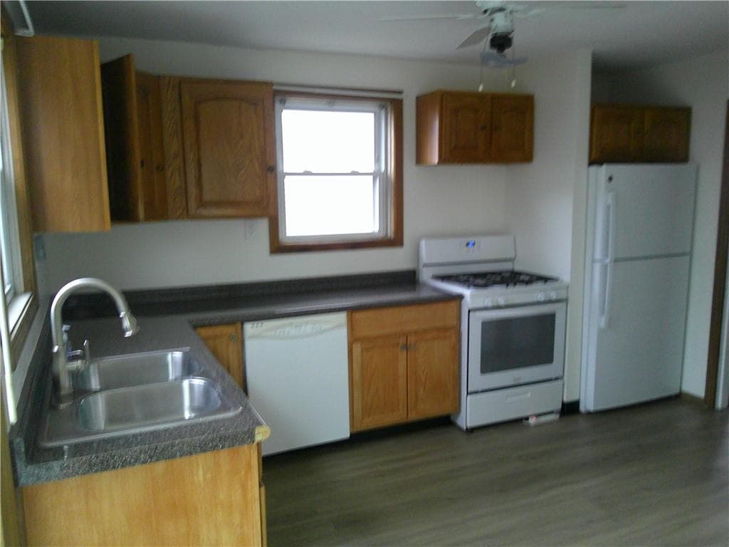 38 Littlefield Street photo 5