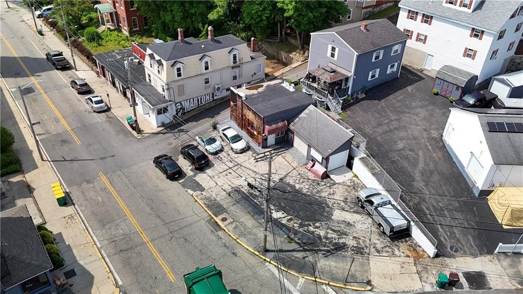 230 North Main Street photo 9