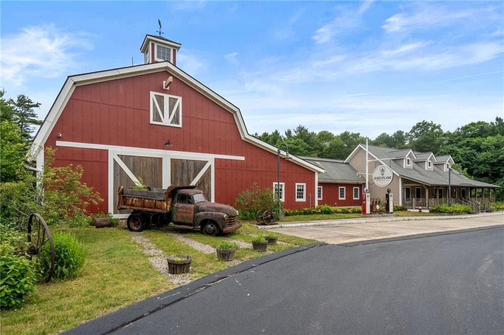 Commercial,Commercial Sale at 435 Nooseneck Hill Road, Exeter, photo 2 of 47