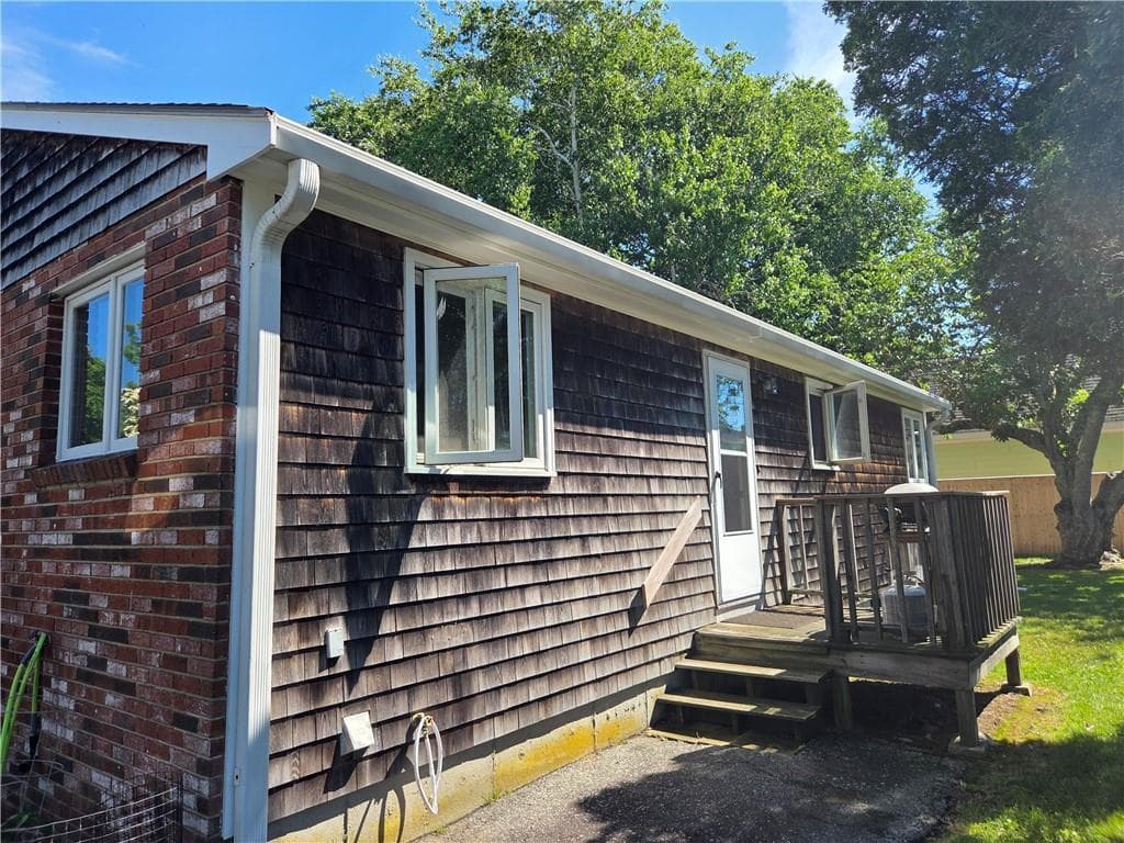 Multi Family at 23 Butler Street, Newport, photo 17 of 19