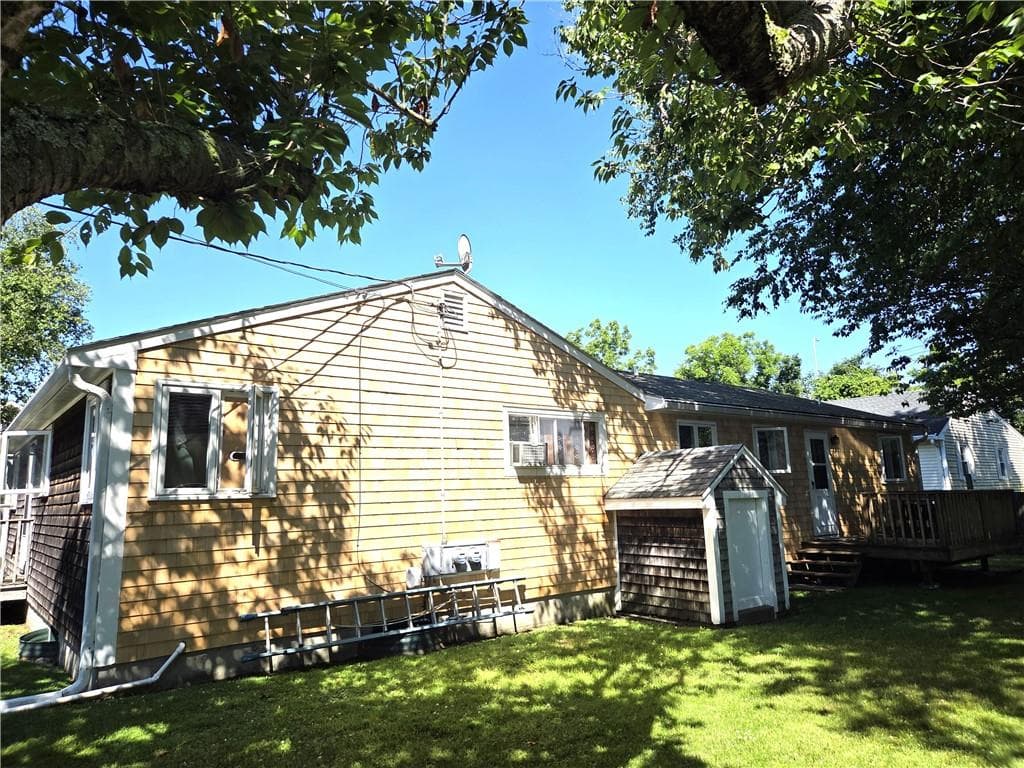 Multi Family at 23 Butler Street, Newport, photo 14 of 19