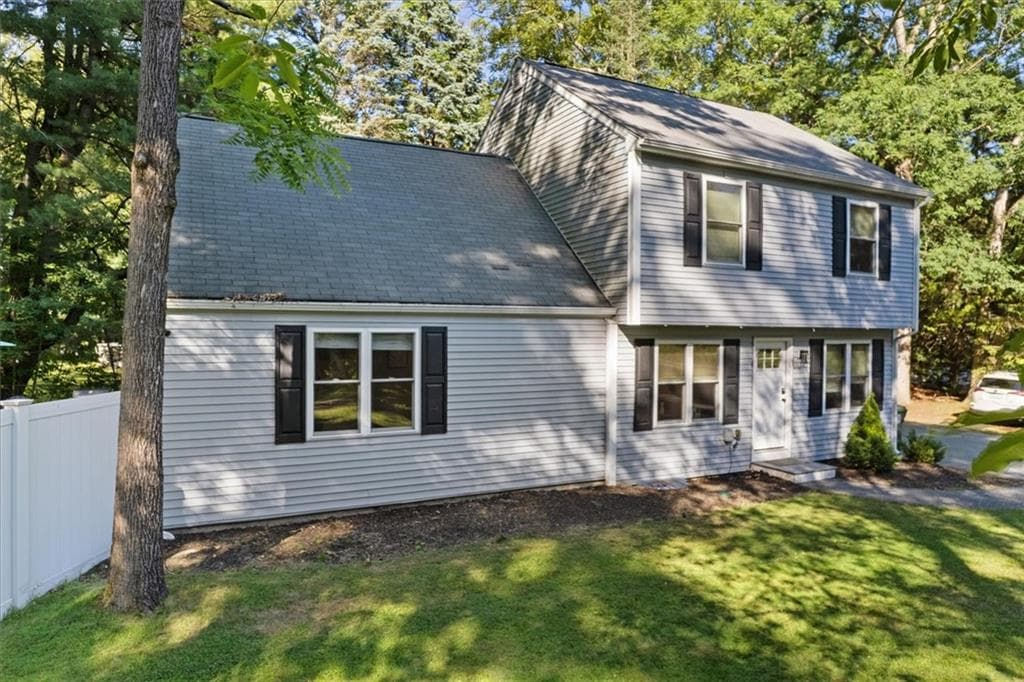 Single Family Residence at 47 Smith Avenue, Smithfield, photo 4 of 46