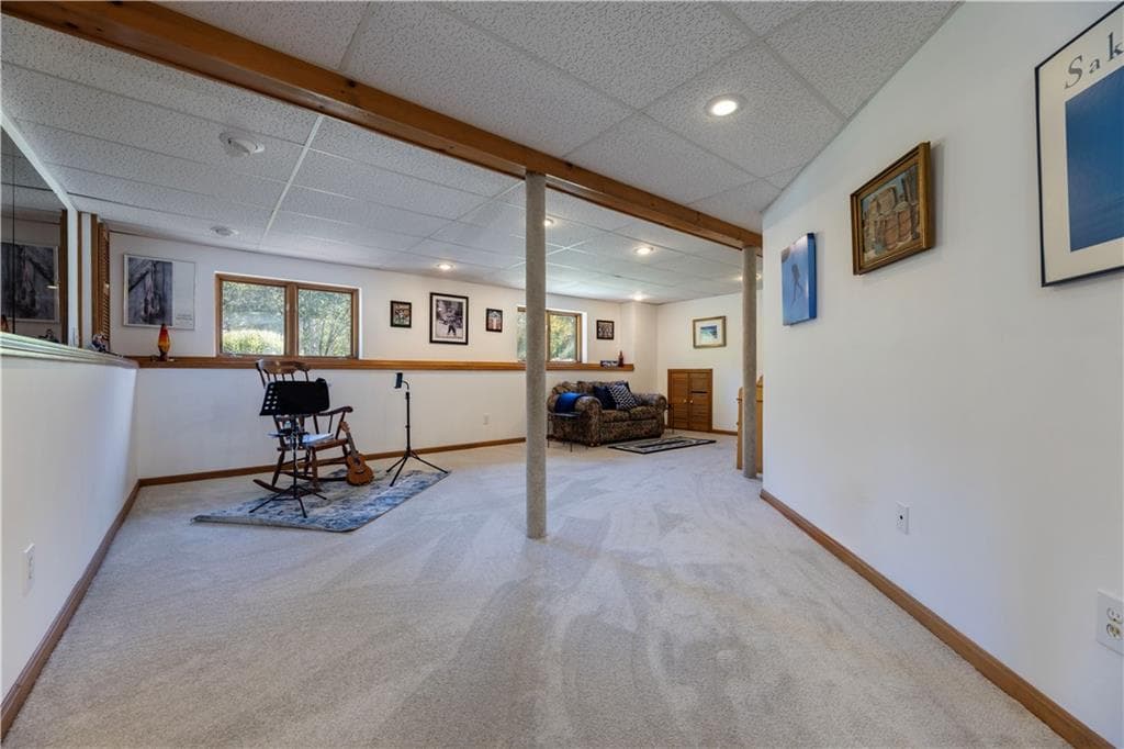 Single Family Residence at 8 Robin Drive, North Kingstown, photo 36 of 50