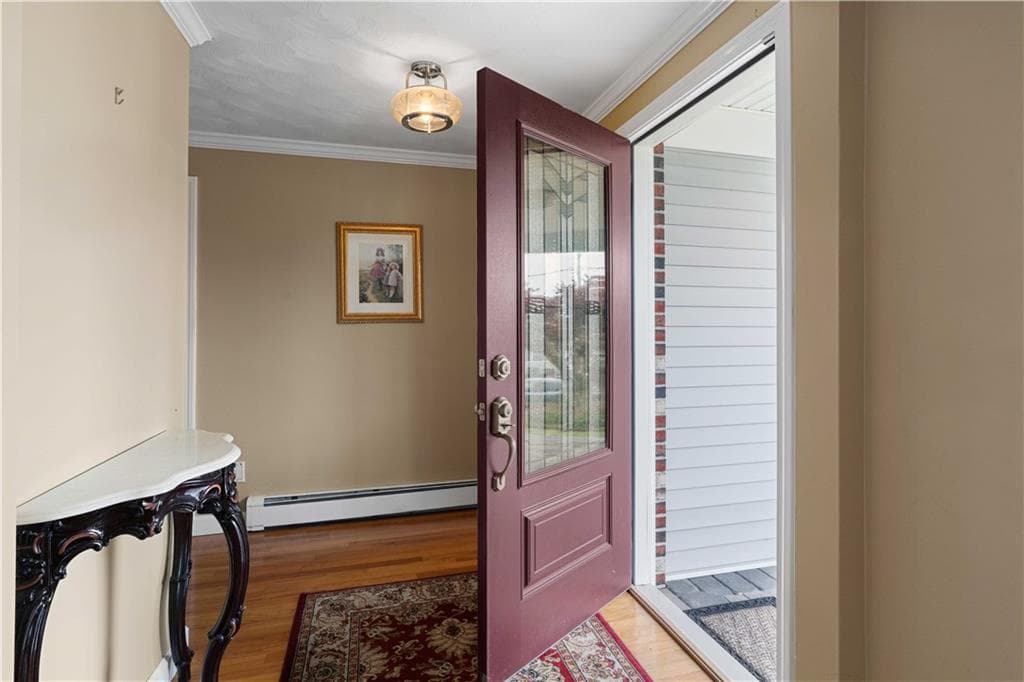 6 Varnum Avenue photo 3