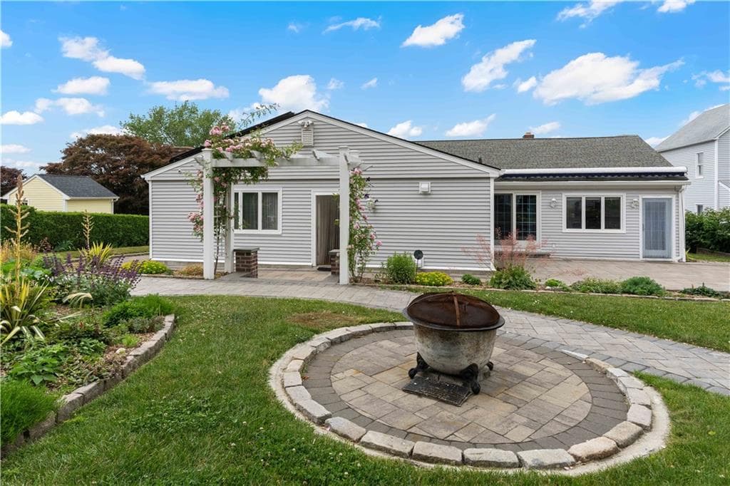 6 Varnum Avenue photo 24