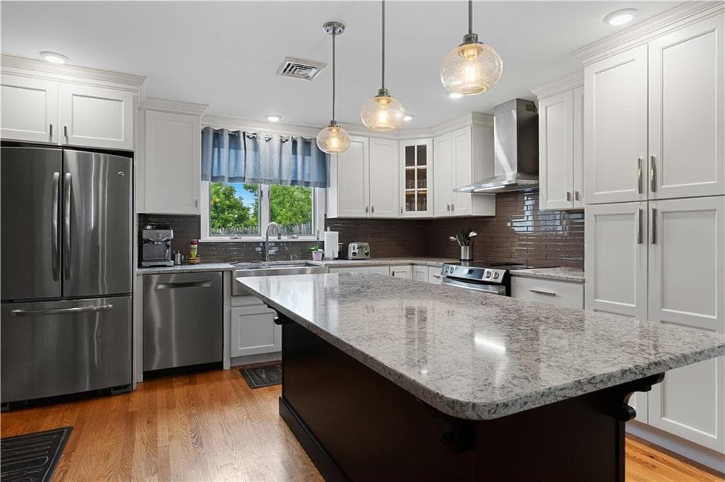 6 Varnum Avenue photo 4