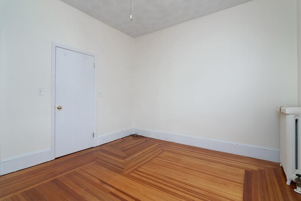 255 0 Farmington Avenue photo 23