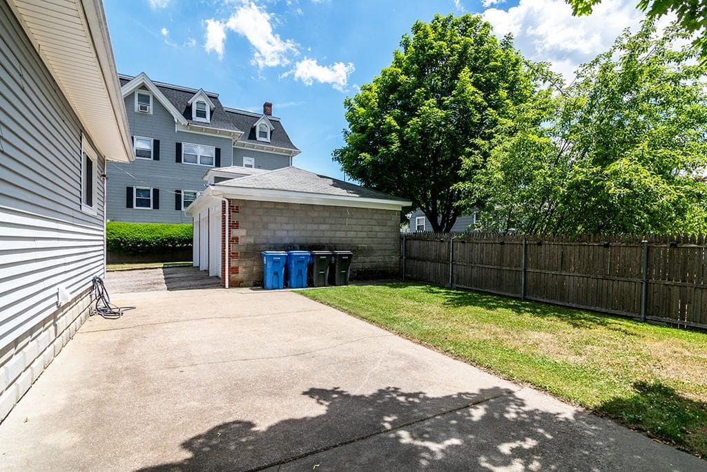 255 0 Farmington Avenue photo 6