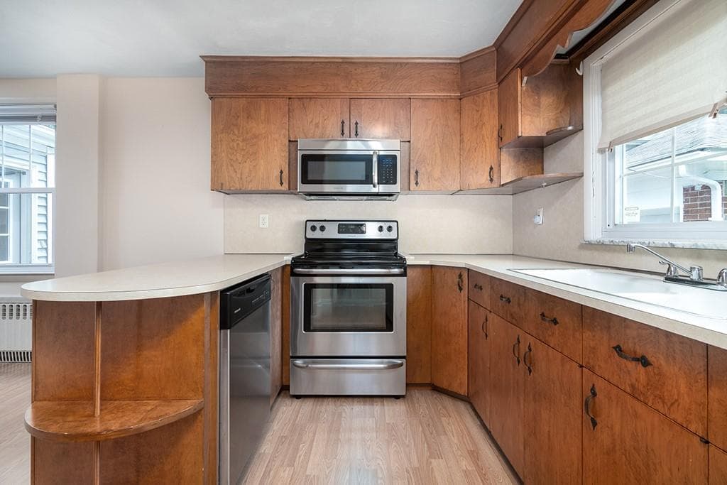 255 0 Farmington Avenue photo 17