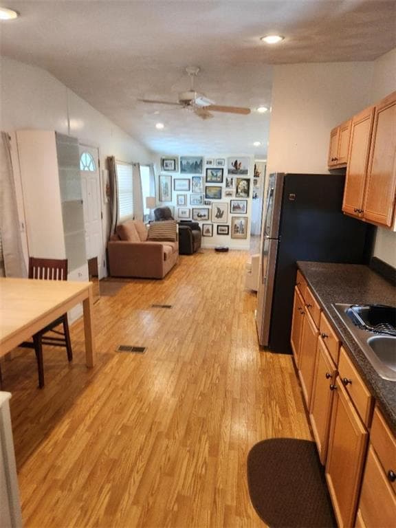 27 #4 Woodward Road photo 9
