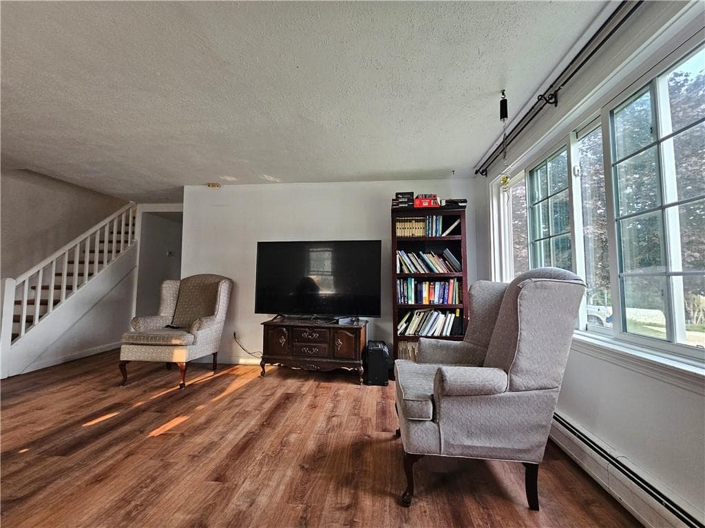 241 Cornell Road photo 4