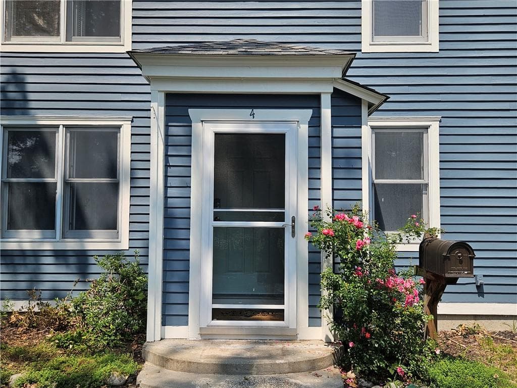 208 Marlborough Street UNIT 4