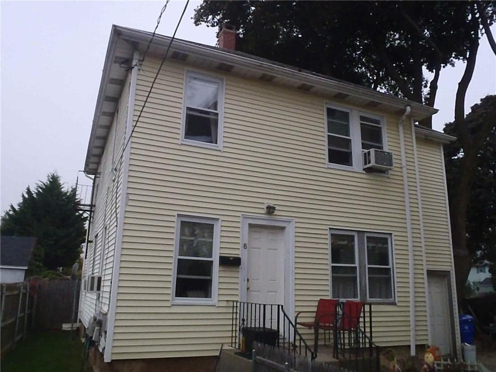 8 12 King Street photo 2