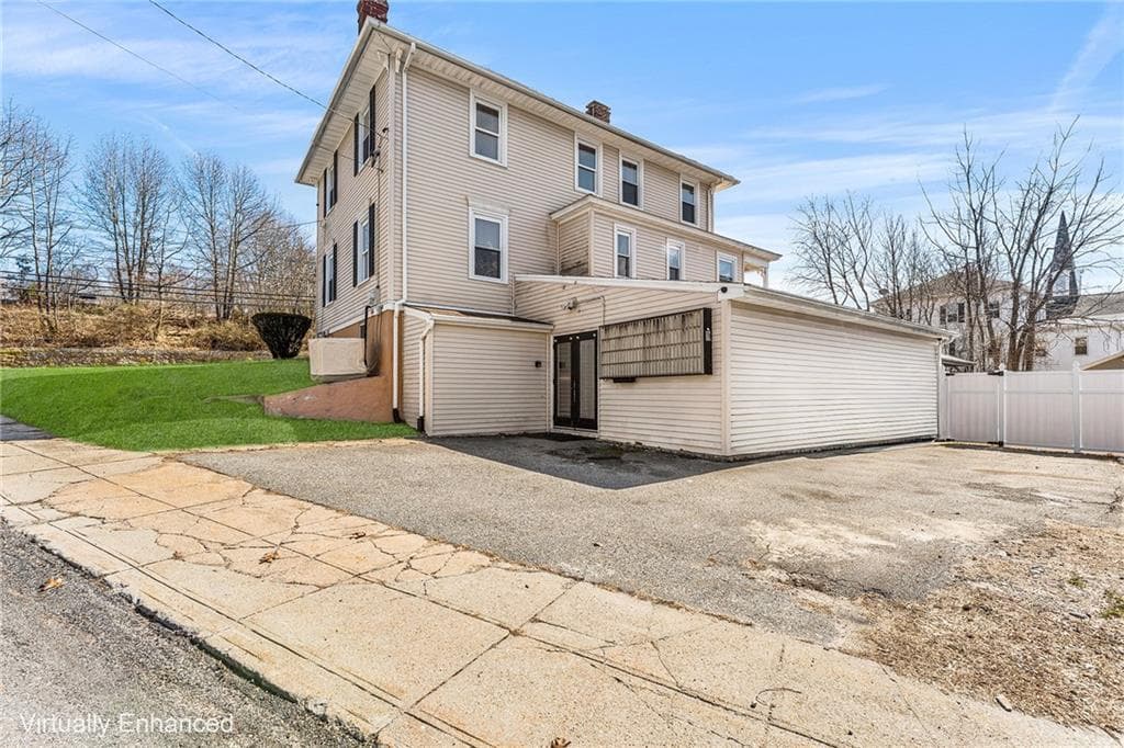 1605 Main Street photo 32
