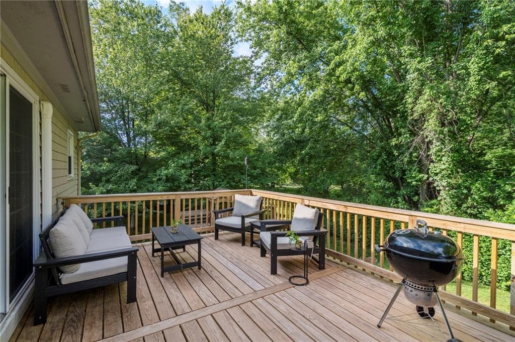 22 Kinnicutt Avenue photo 23