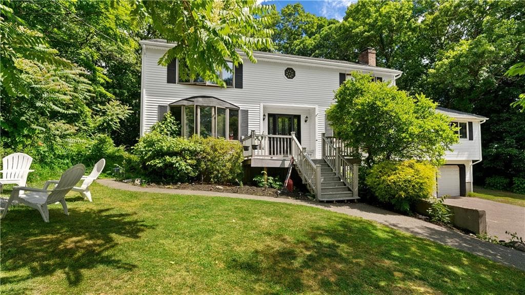 185 Scott Road photo 3