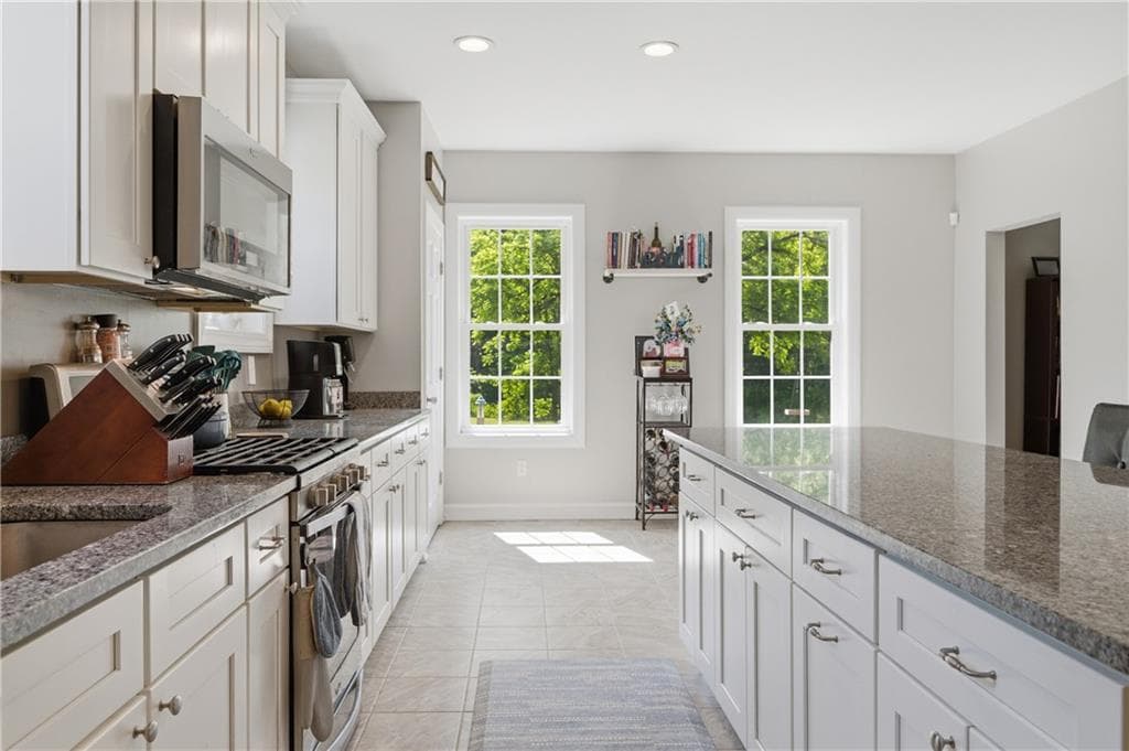 Single Family Residence at 2020 Bronco Highway, Burrillville, photo 11 of 50