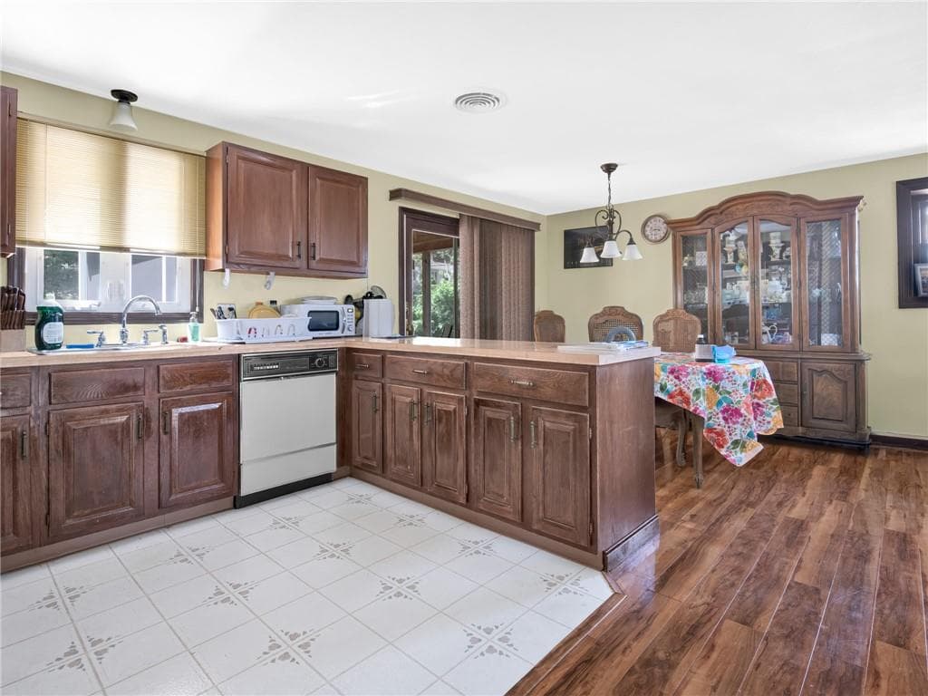 35 Sycamore Drive photo 5