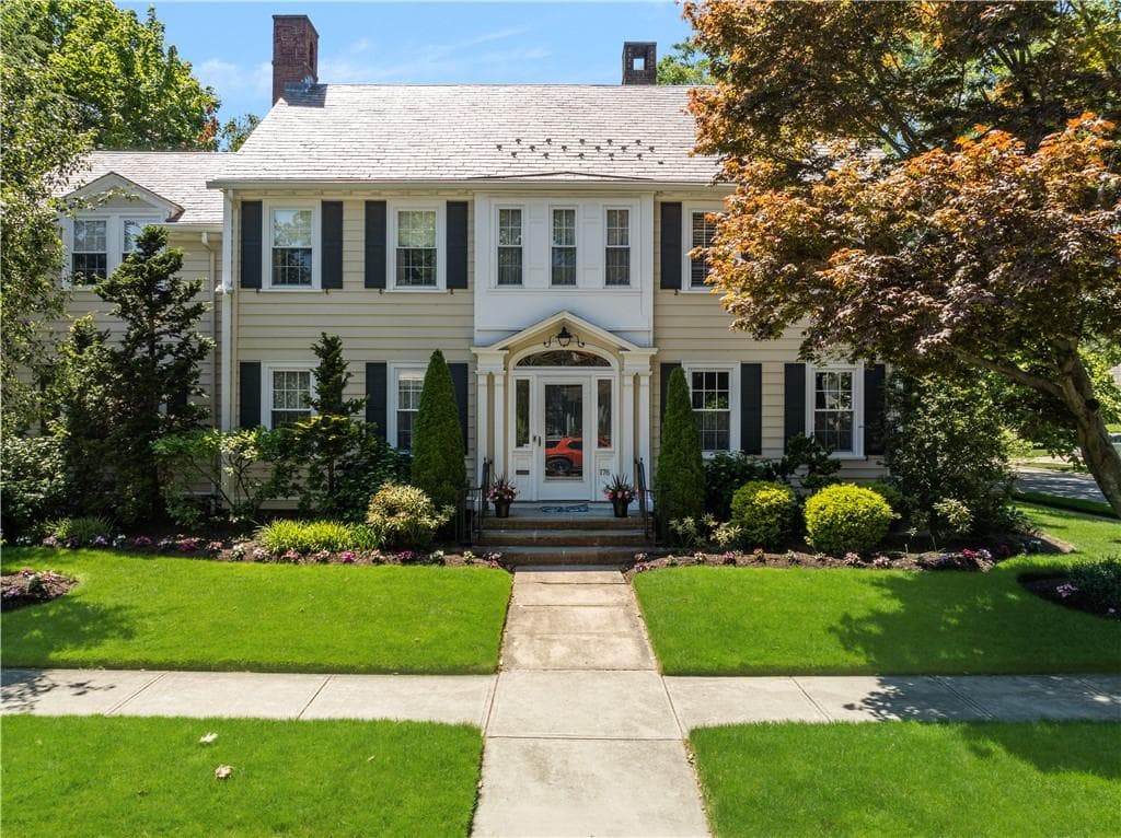 Single Family Residence at 176 Cole Avenue, Providence, photo 2 of 50