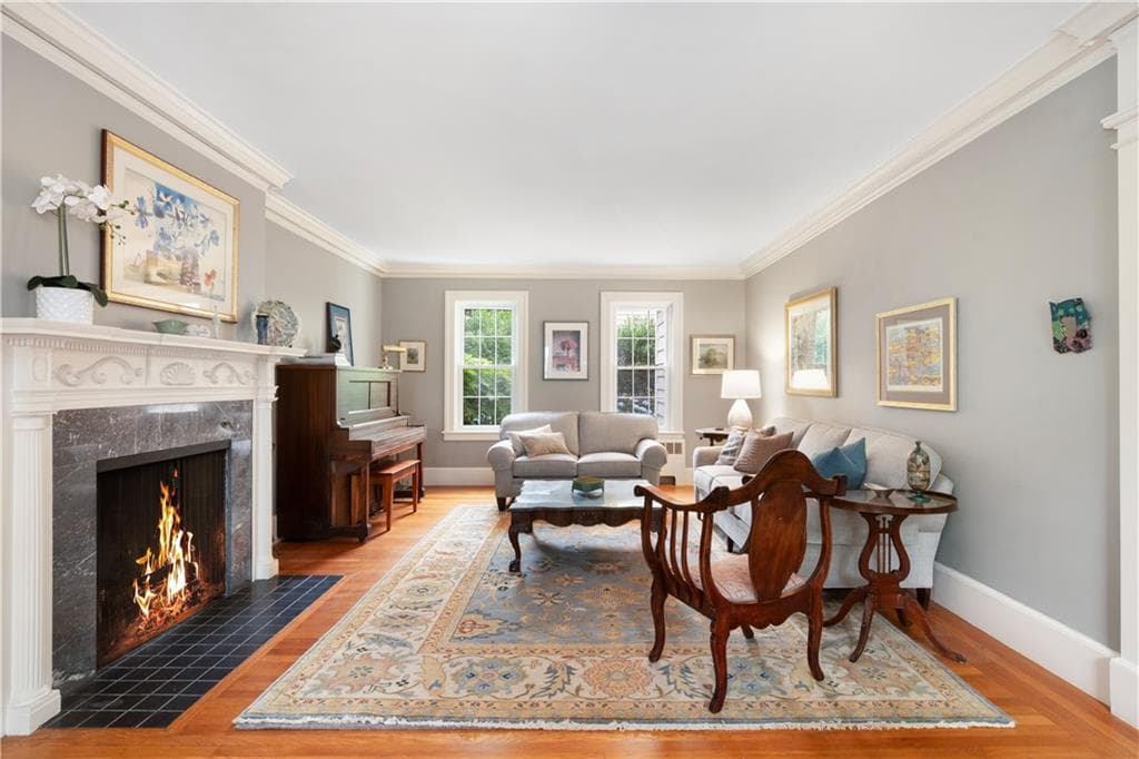 Single Family Residence at 176 Cole Avenue, Providence, photo 6 of 50