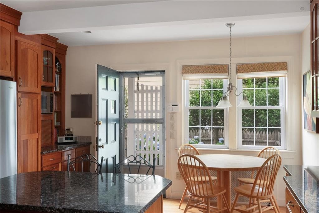 Single Family Residence at 176 Cole Avenue, Providence, photo 26 of 50