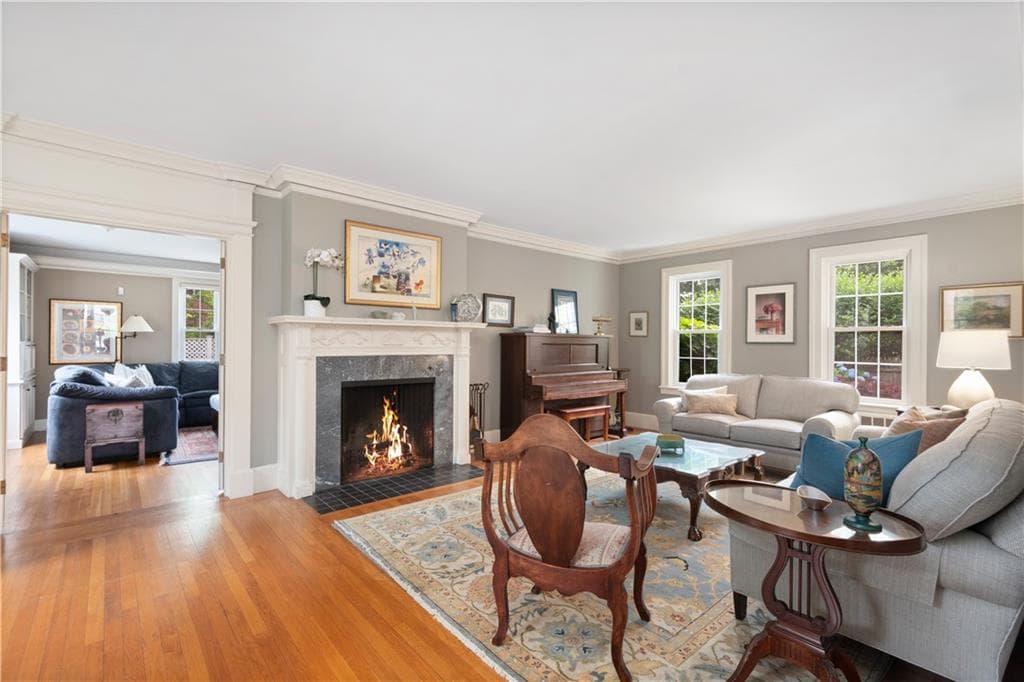 Single Family Residence at 176 Cole Avenue, Providence, photo 7 of 50