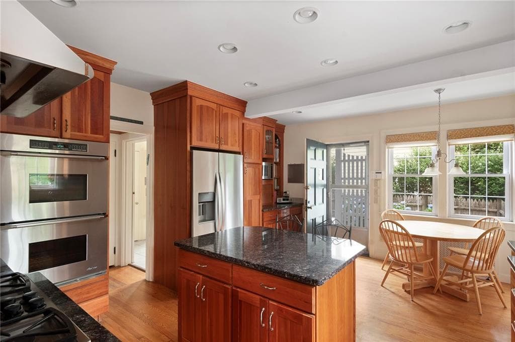 Single Family Residence at 176 Cole Avenue, Providence, photo 24 of 50