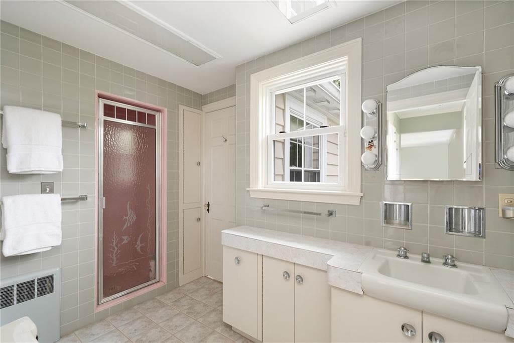 Single Family Residence at 176 Cole Avenue, Providence, photo 39 of 50