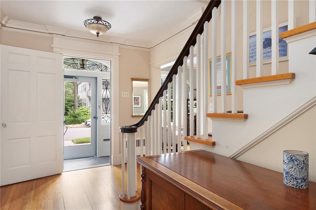 Single Family Residence at 176 Cole Avenue, Providence, photo 4 of 50