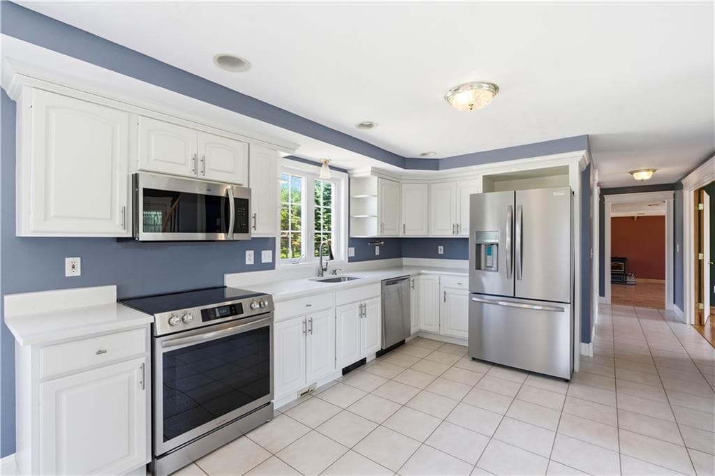 Single Family Residence at 27 Charles Avenue, Uxbridge, photo 2 of 39