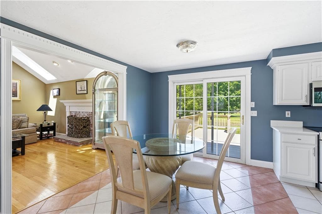 Single Family Residence at 27 Charles Avenue, Uxbridge, photo 9 of 39