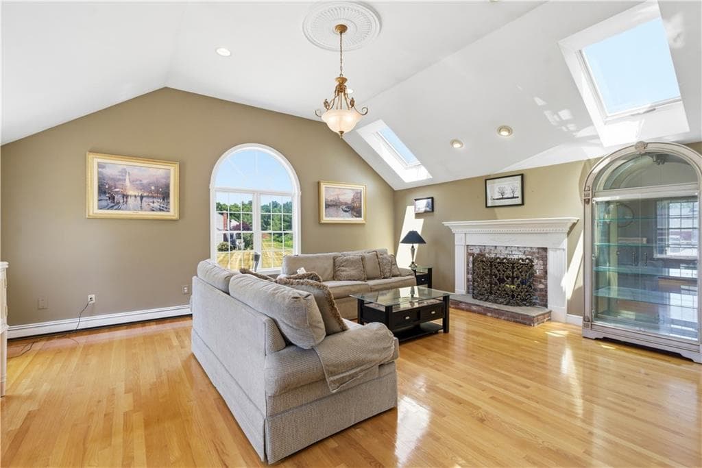 Single Family Residence at 27 Charles Avenue, Uxbridge, photo 11 of 39