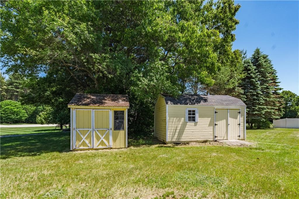 Single Family Residence at 27 Charles Avenue, Uxbridge, photo 39 of 39