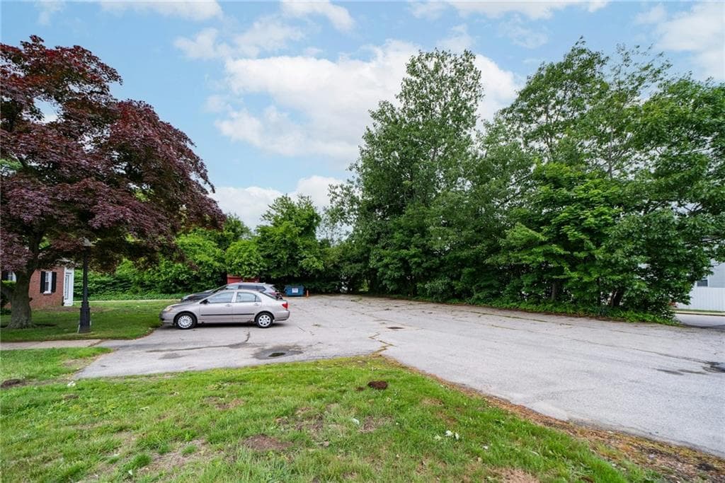 873 Warwick Avenue photo 47