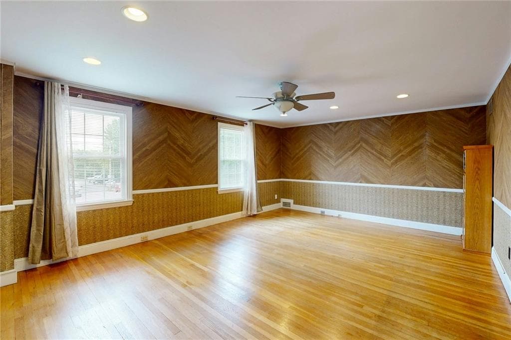 873 Warwick Avenue photo 31
