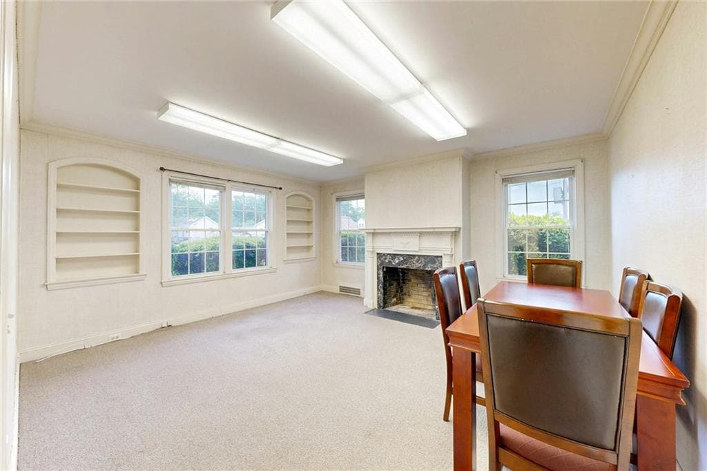 873 Warwick Avenue photo 8