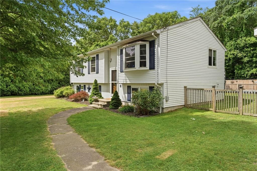 Single Family Residence at 8 Sparrow Drive, Westerly, photo 3 of 48
