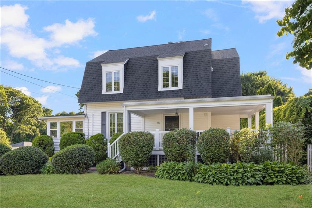 127 Beacon Avenue photo 9