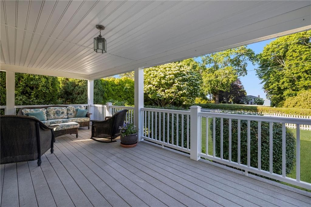 127 Beacon Avenue photo 10