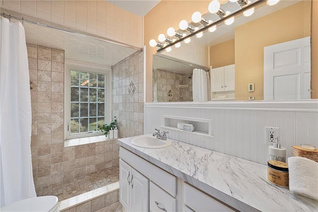 127 Beacon Avenue photo 37