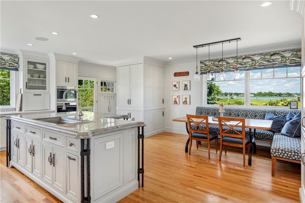 Single Family Residence at 24 Stone Tower Lane, Barrington, photo 22 of 48