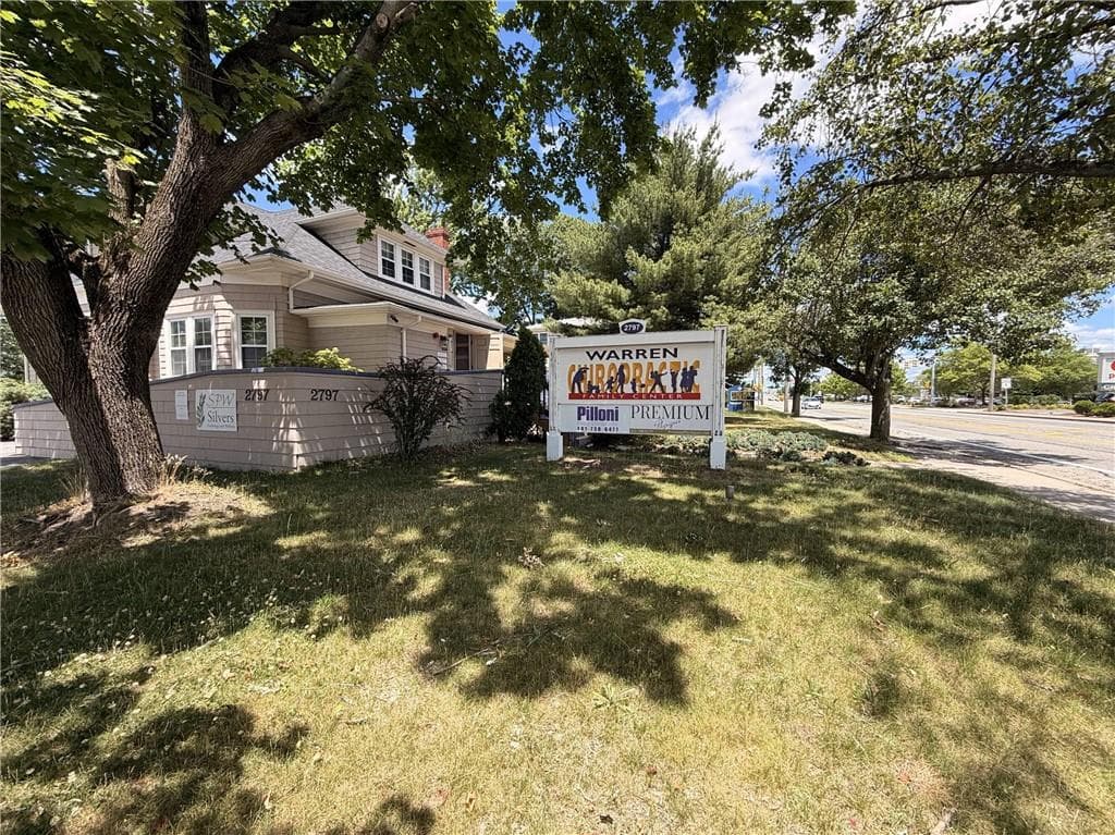 Commercial at 2797 post Road, Warwick, photo 3 of 39